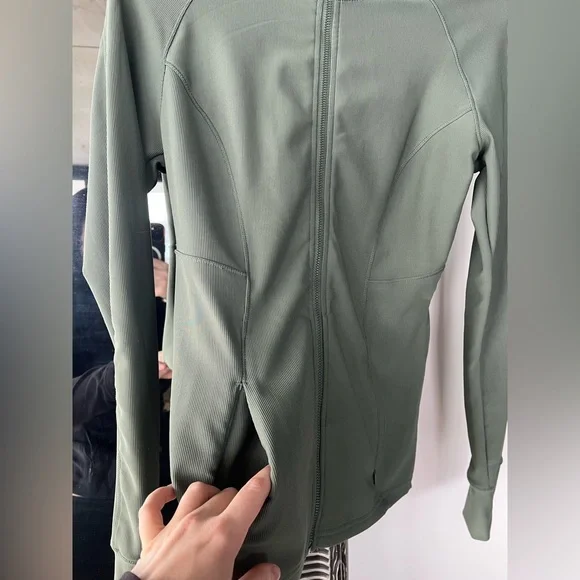 define jacket - Picture 3 of 3